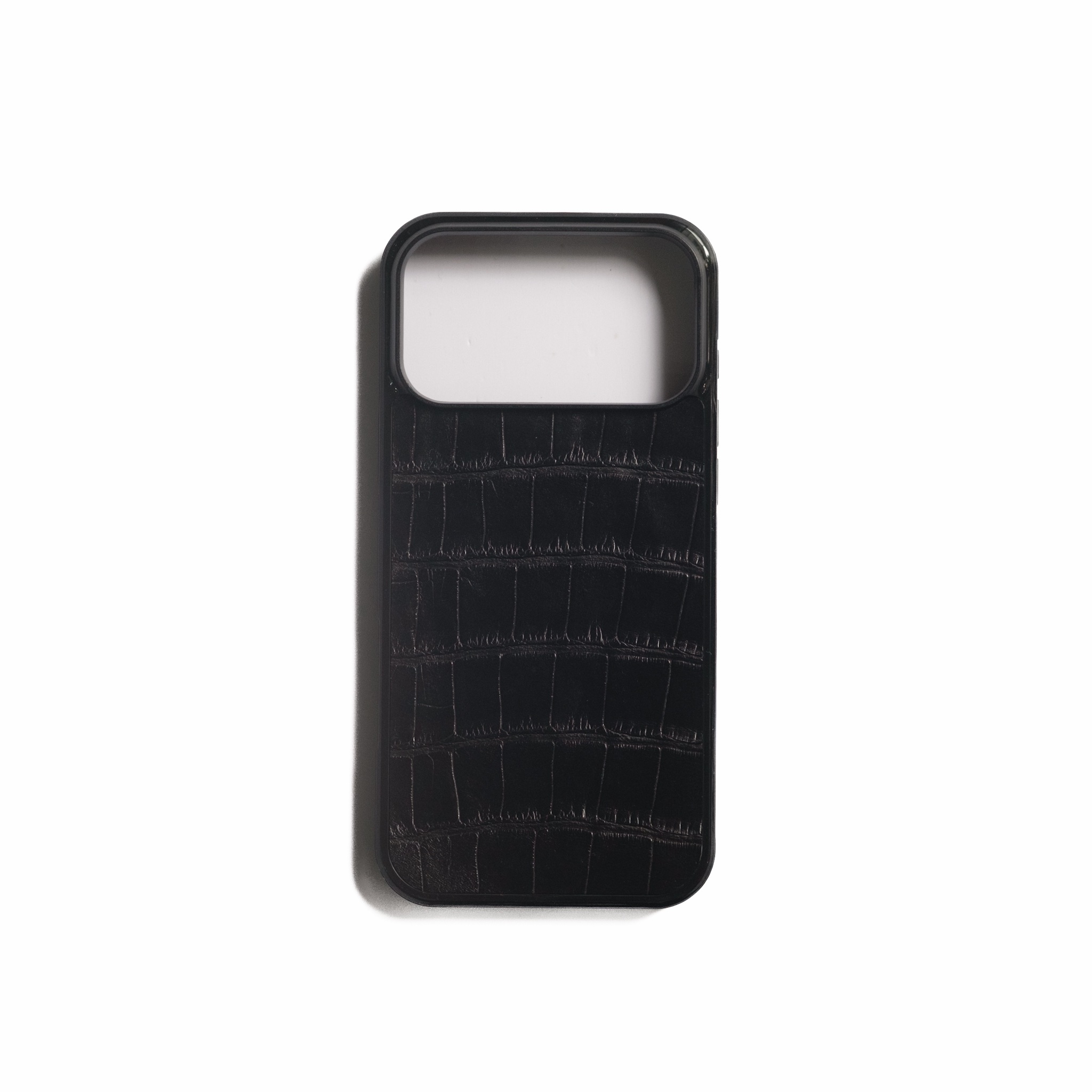 iPhone 17 Pro max with edges silicone  - Alligator leather